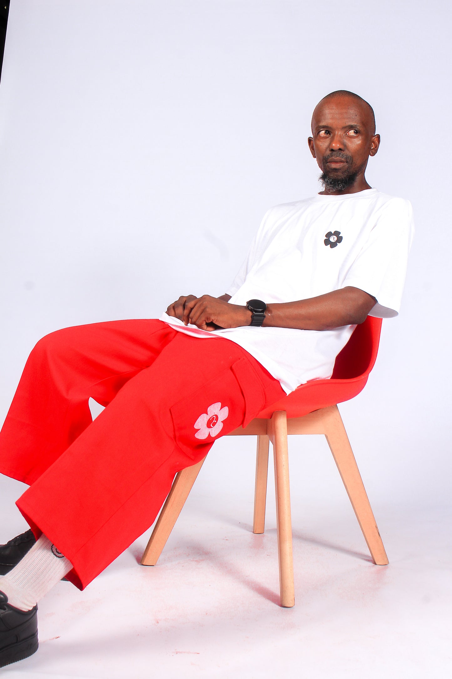 Cargo Pants & Light T-shirt