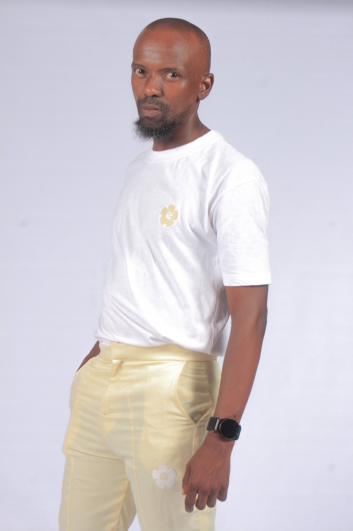 Semiformal Pants & light T-shirt